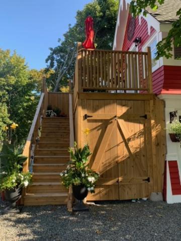 Bed and Breakfast The Red House Fredericton Zewnętrze zdjęcie